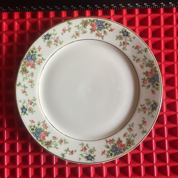 HEINRICH & CO BEAUTIFUL FLORAL TEACUP AND SAUCER - Picture 12 of 15